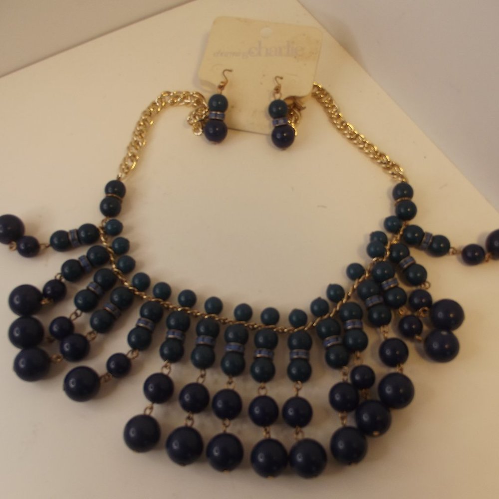 NWT Charming Charlie Necklace & Earring Set Dark Blue & Teal Statement Piece